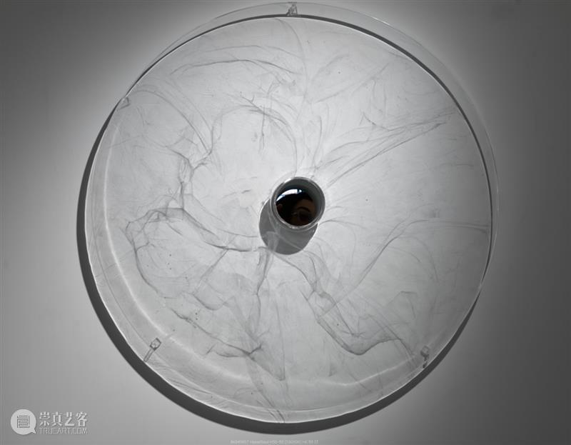 梁绍基:万变之器,不变之道 BAZAAR ART 梁绍基 公众 时尚芭莎艺术http: biz MjM1NDQ5NjE0MQ==时间 古今 城市 经历 历史 往事 崇真艺客